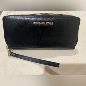 Michael Kors continental wallet